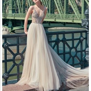Gala by Galia Lahav